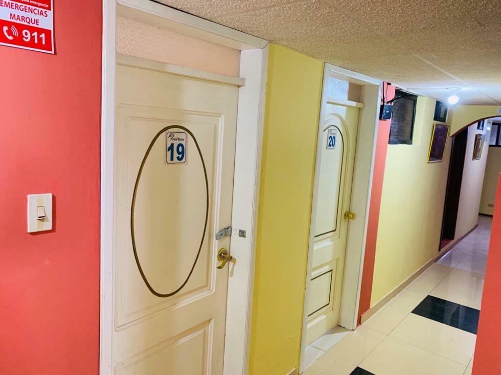 Hostal Rosita Latacunga Ngoại thất bức ảnh