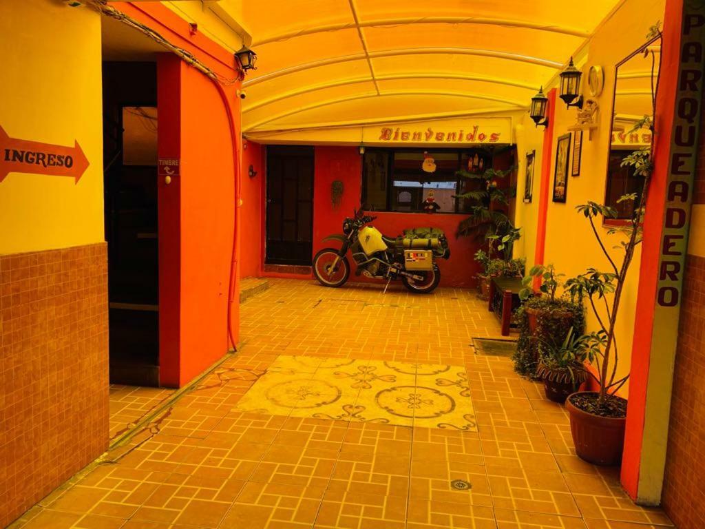 Hostal Rosita Latacunga Ngoại thất bức ảnh