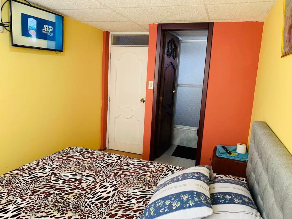 Hostal Rosita Latacunga Ngoại thất bức ảnh