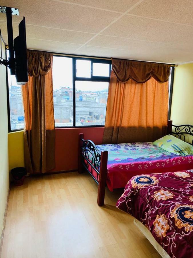 Hostal Rosita Latacunga Ngoại thất bức ảnh