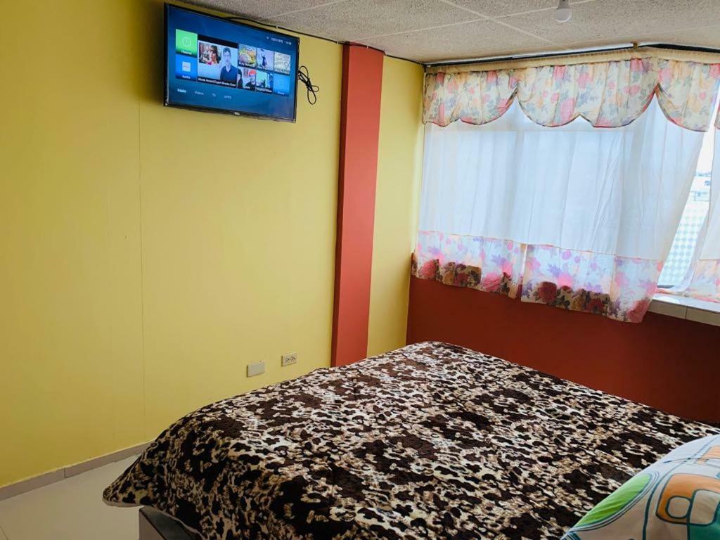 Hostal Rosita Latacunga Ngoại thất bức ảnh